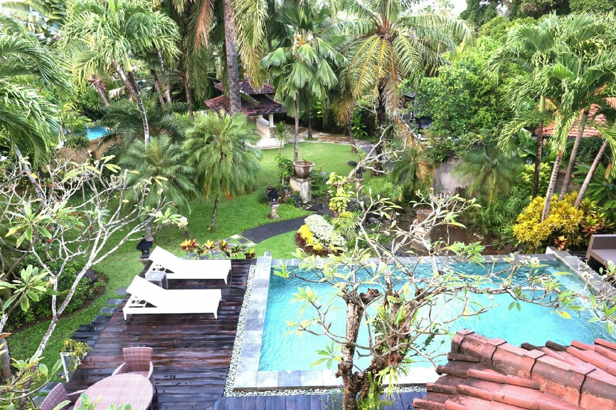 Urbanest Inn 3*