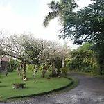 Urbanest Inn Villa