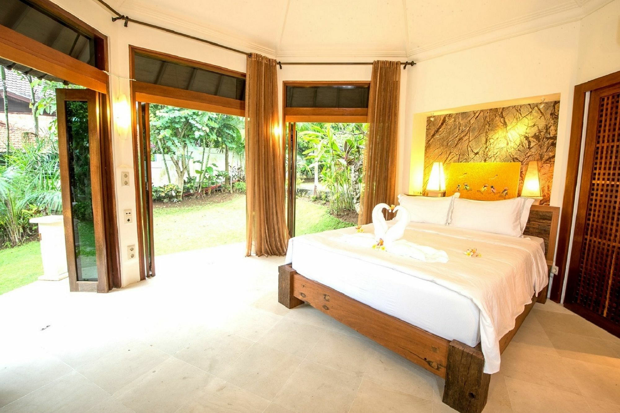 Urbanest Penginapan Seminyak (Bali)