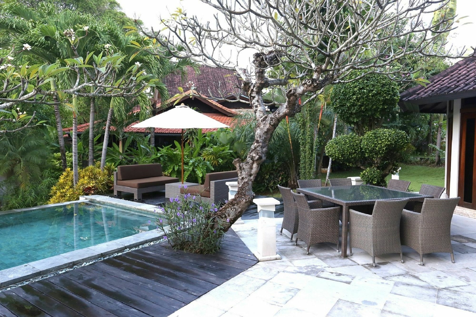 Urbanest Penginapan