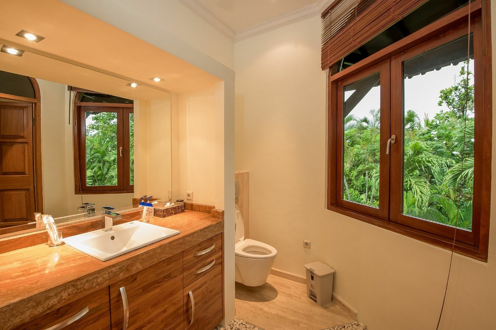 Urbanest 3* Seminyak (Bali)